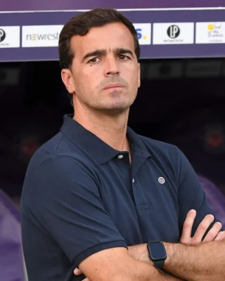 Carles Martínez Novell — логотип