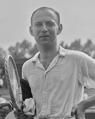 Adrien Aron