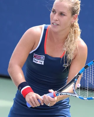 Доминика Цибулкова