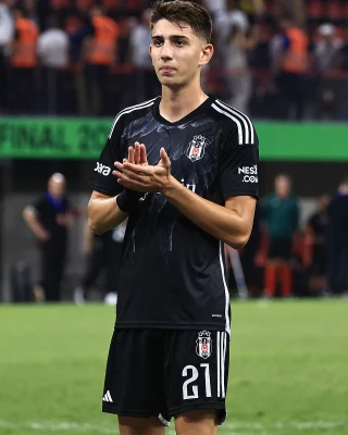 Демир Тыкназ