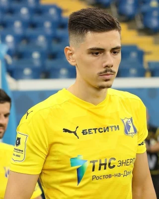 Деннис Хаджикадунич
