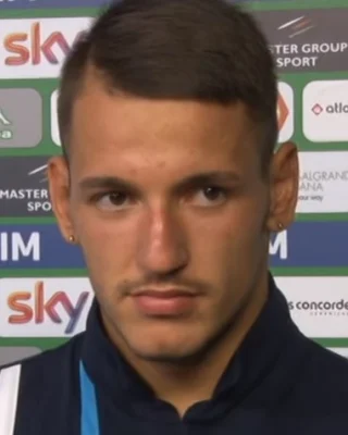 Рей Манай