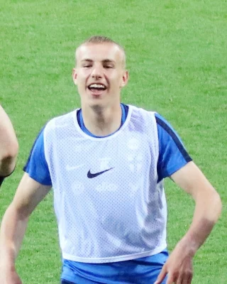 Топи Кескинен
